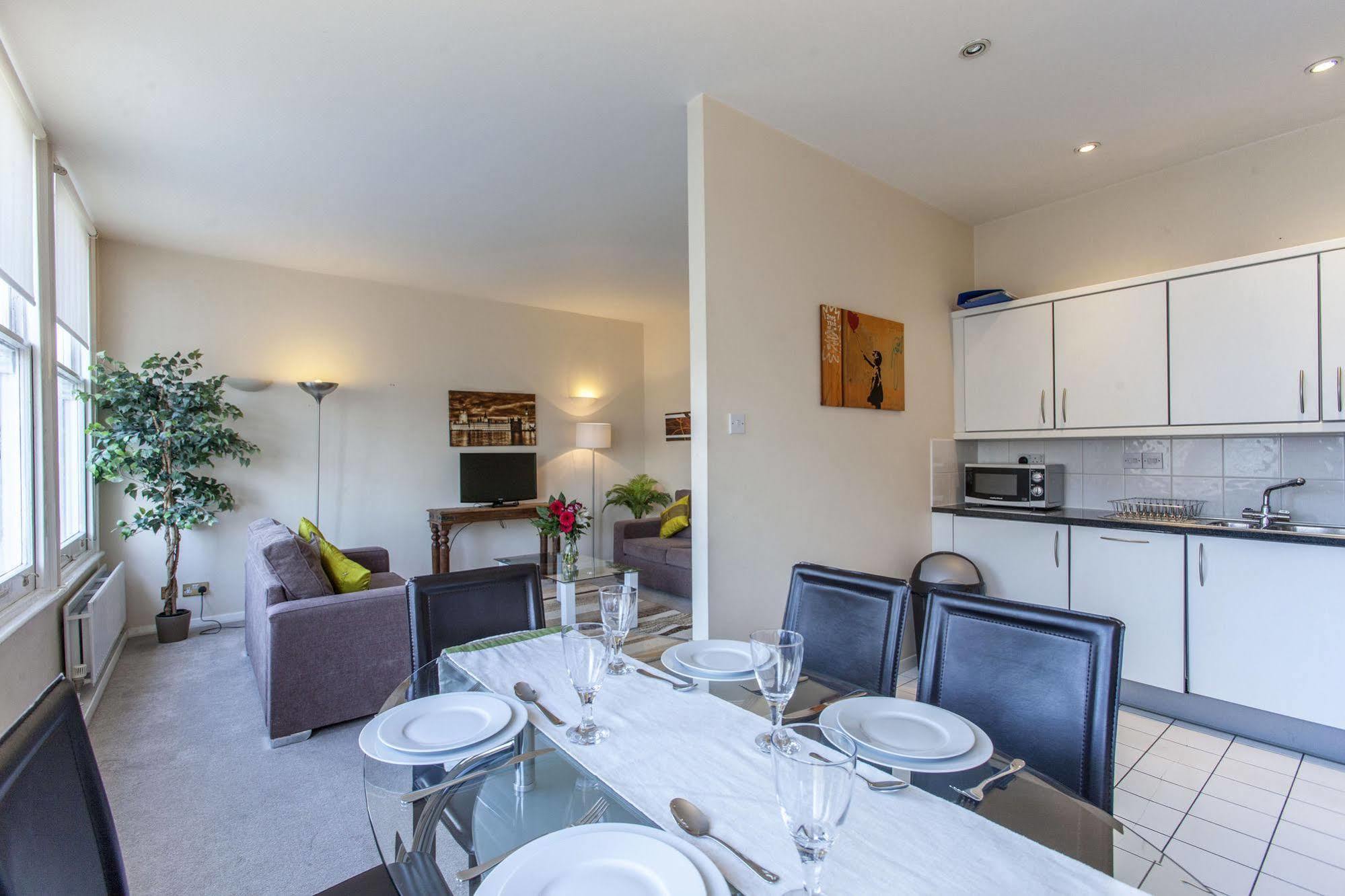 Club Living - Barbican Apartments London Eksteriør bilde
